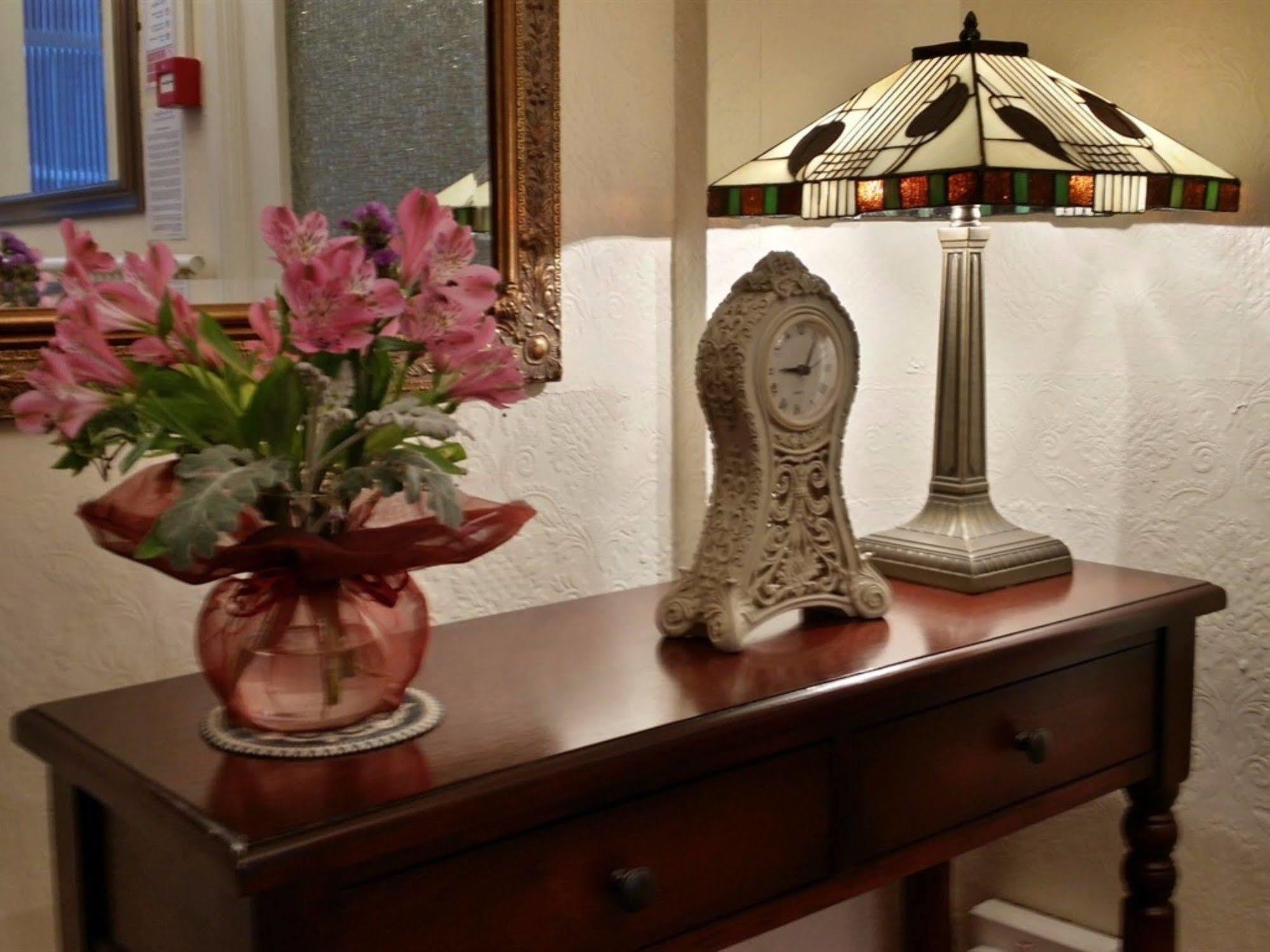 Eden House Bed & Breakfast Blackpool Bagian luar foto