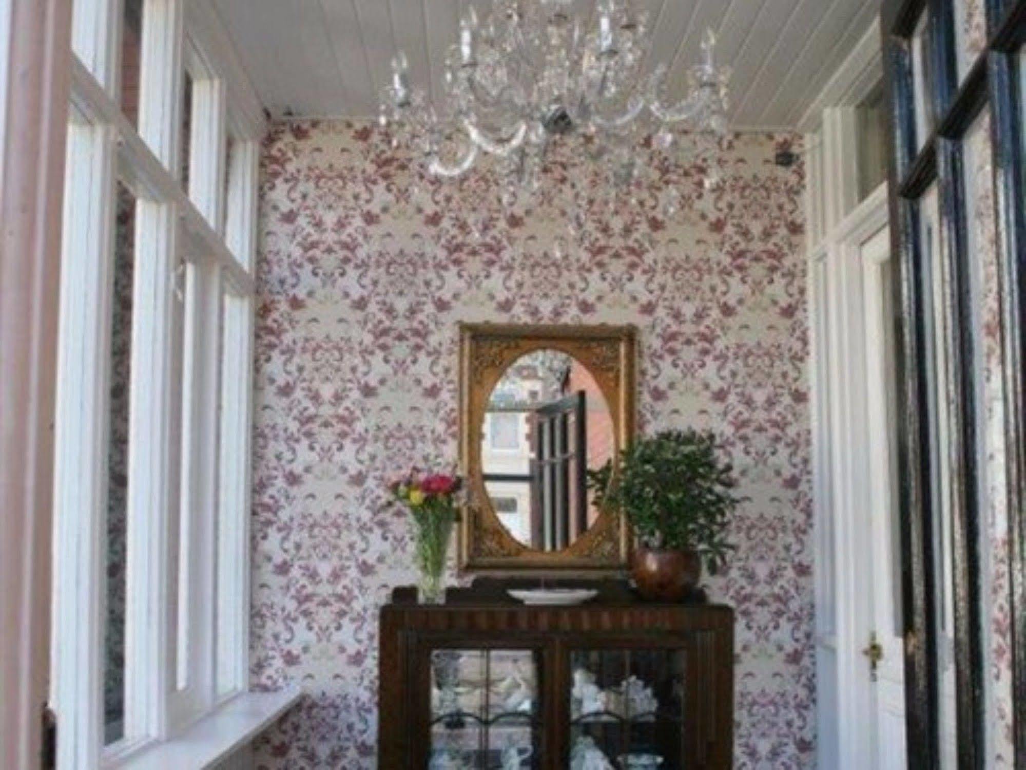 Eden House Bed & Breakfast Blackpool Bagian luar foto