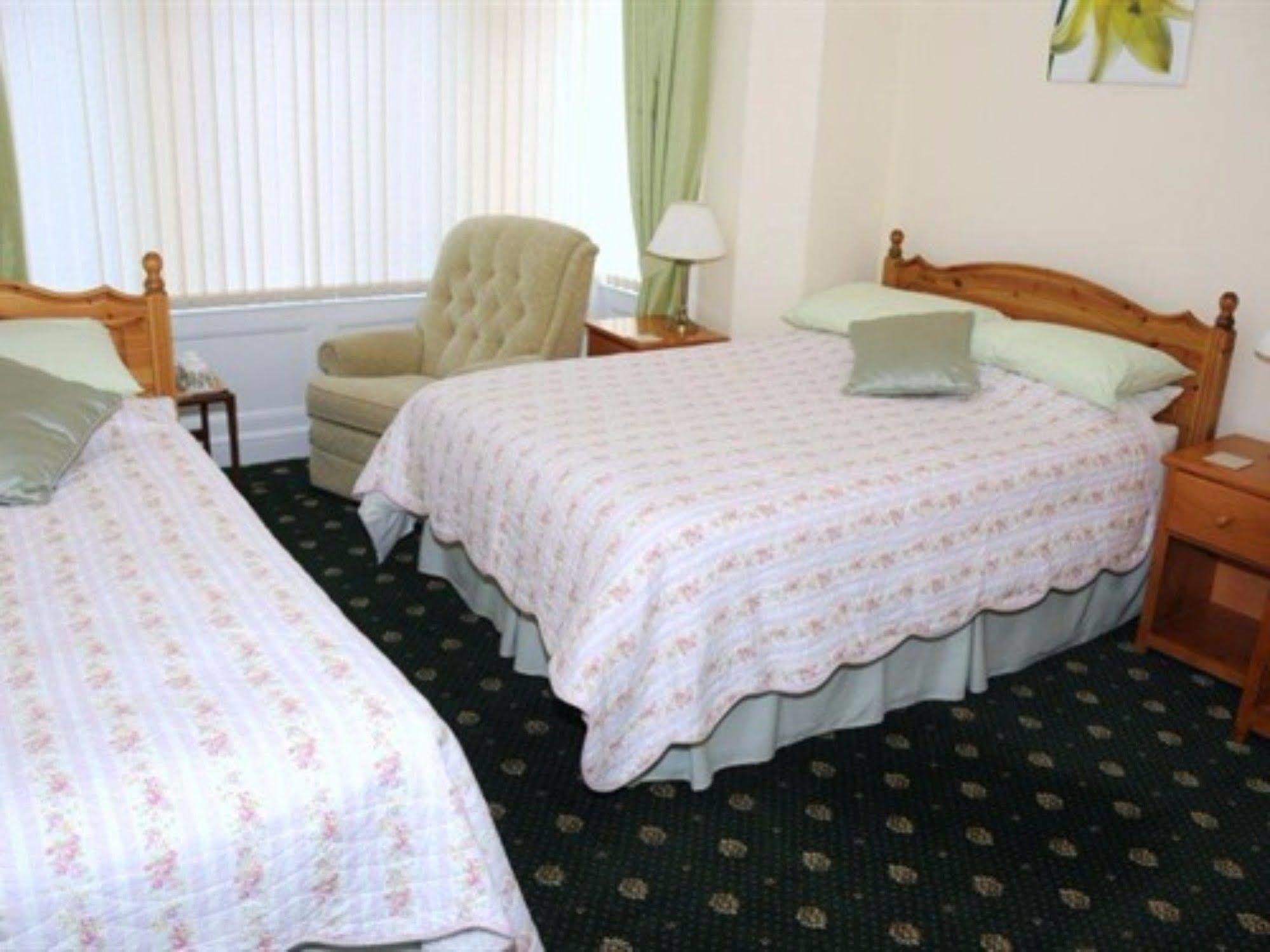 Eden House Bed & Breakfast Blackpool Bagian luar foto