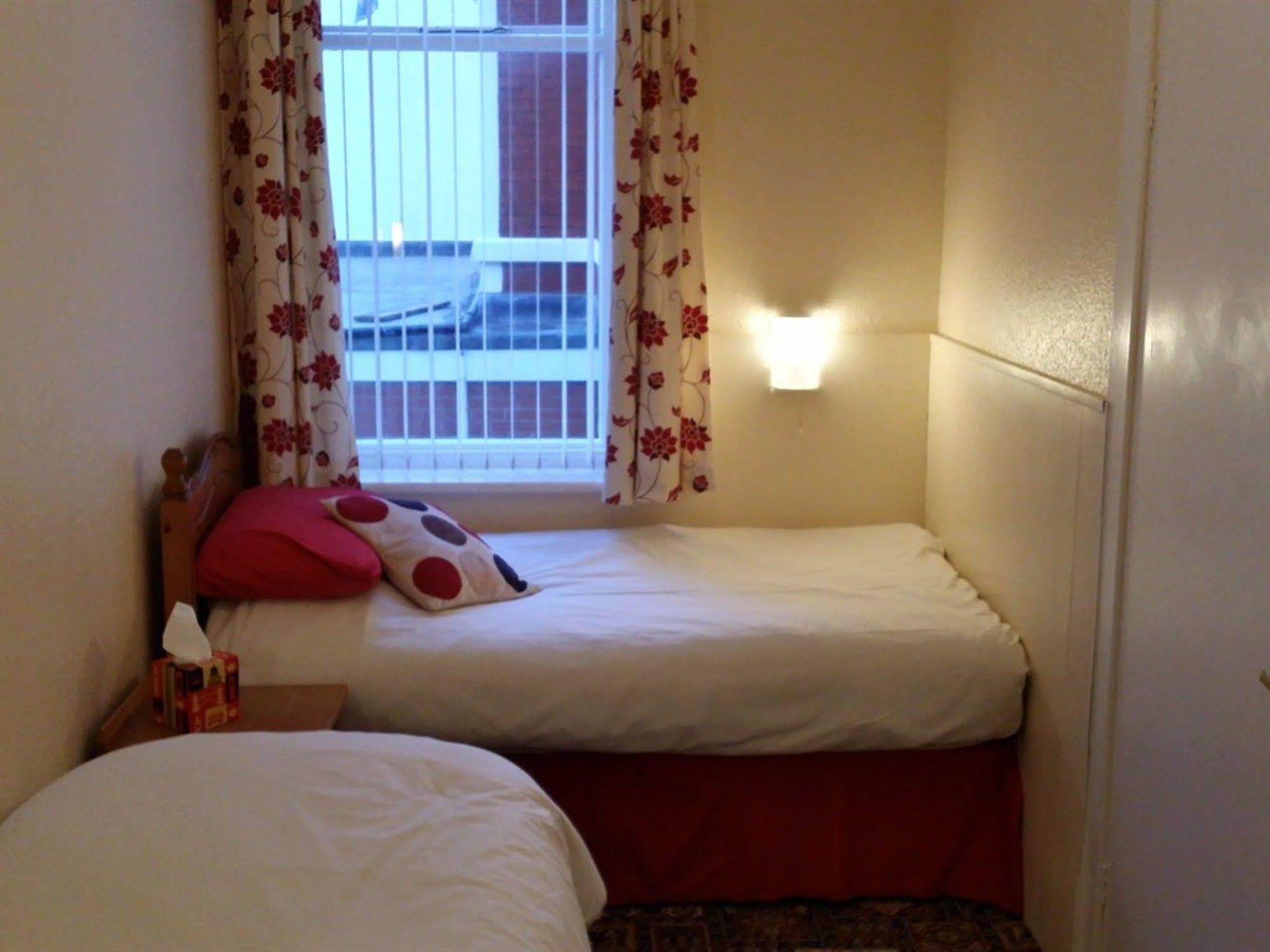 Eden House Bed & Breakfast Blackpool Bagian luar foto